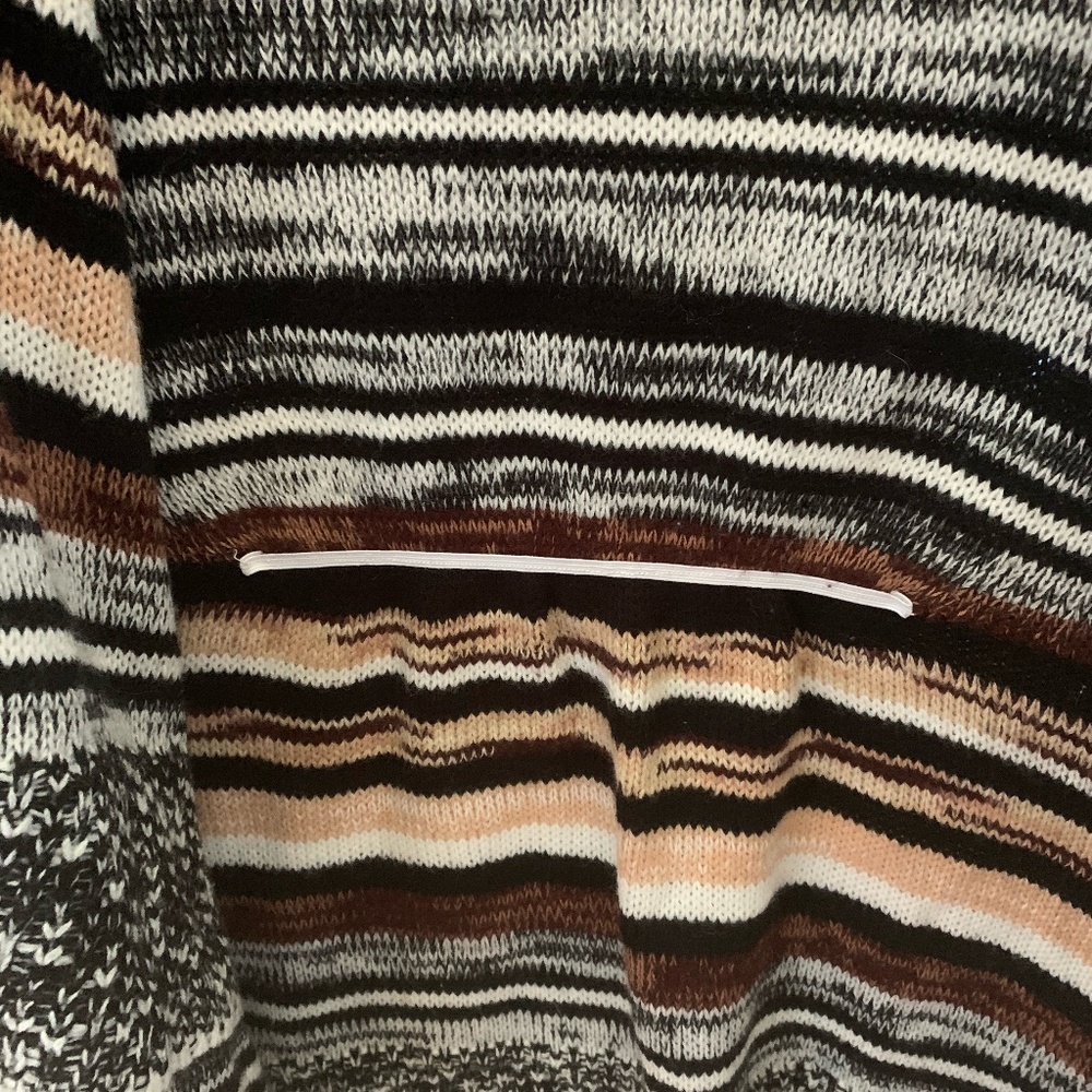 Multi-Color Flow-y Cardigan - Picture 4 of 5